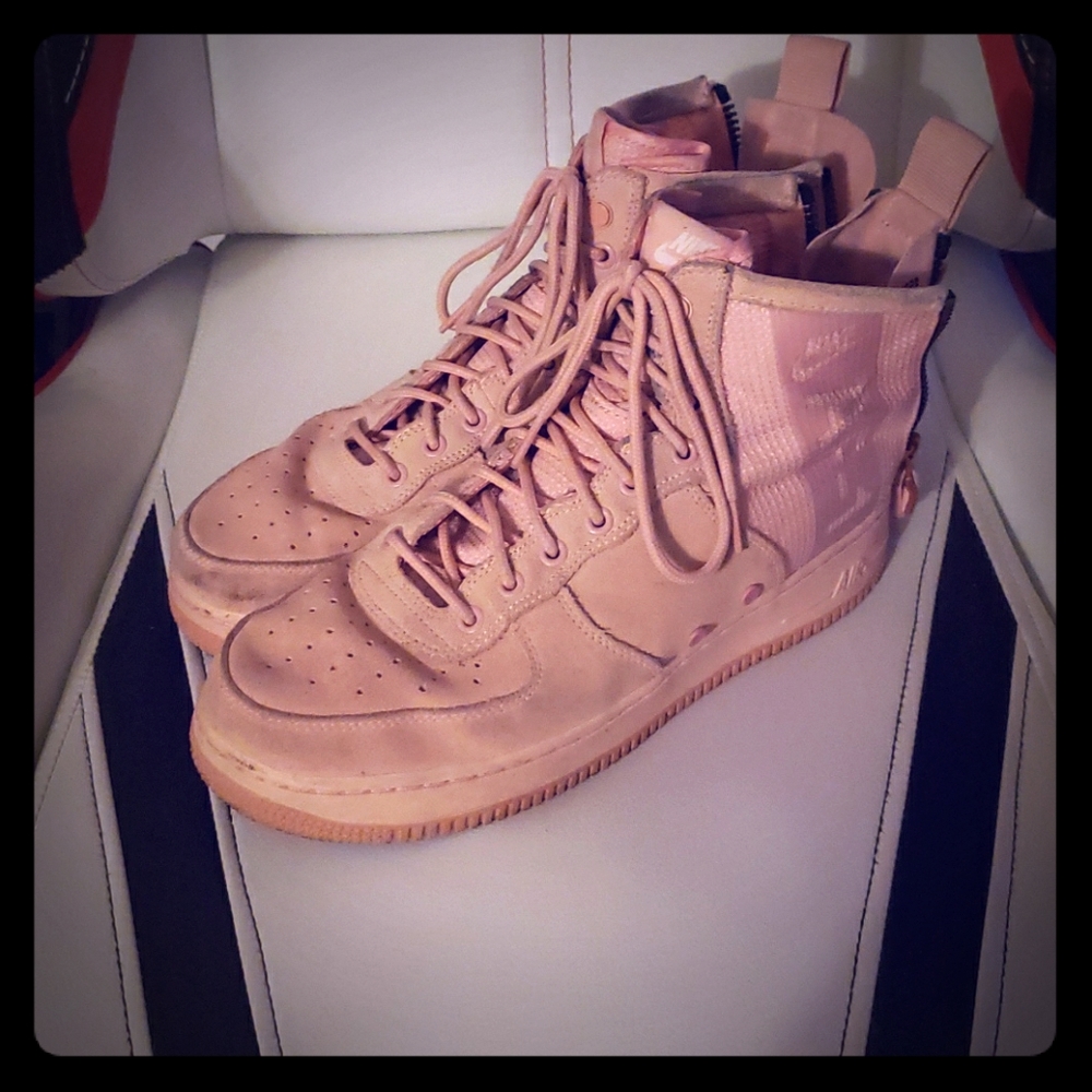 Salmon color air force 1